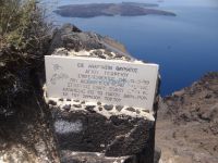Monument dedicated to a survivor of a fall