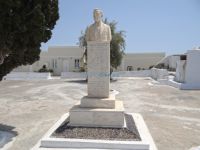 Cyclades - Santorini - Oia - Loukas Nomikos